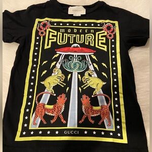 Authentic Gucci T-shirt, size 5T excellent condition